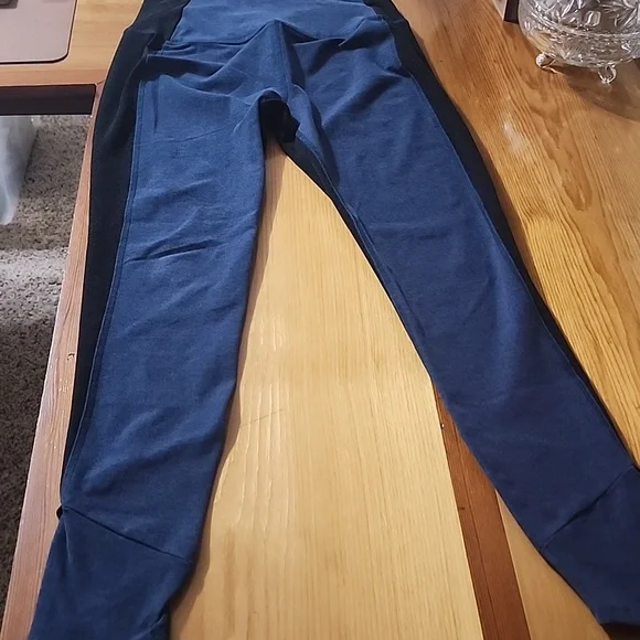 Beyond Yoga At Your Leisure High Waisted Leggings - Picture 4 of 5